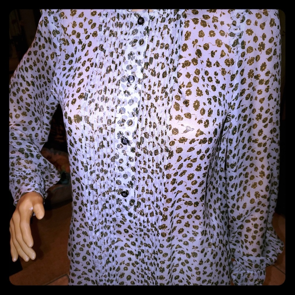 DVF leopard print 100% silk blouse